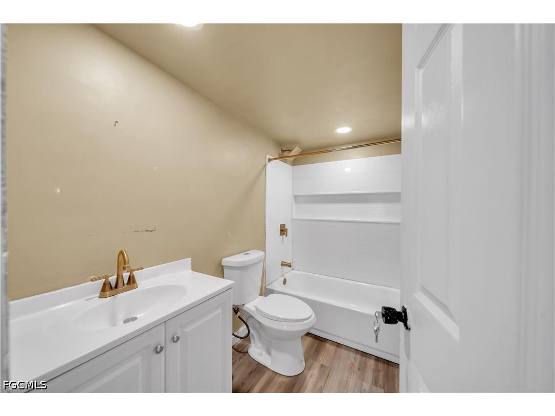8326 Breeze Drive North Fort Myers FL 33917 2026027342 image16