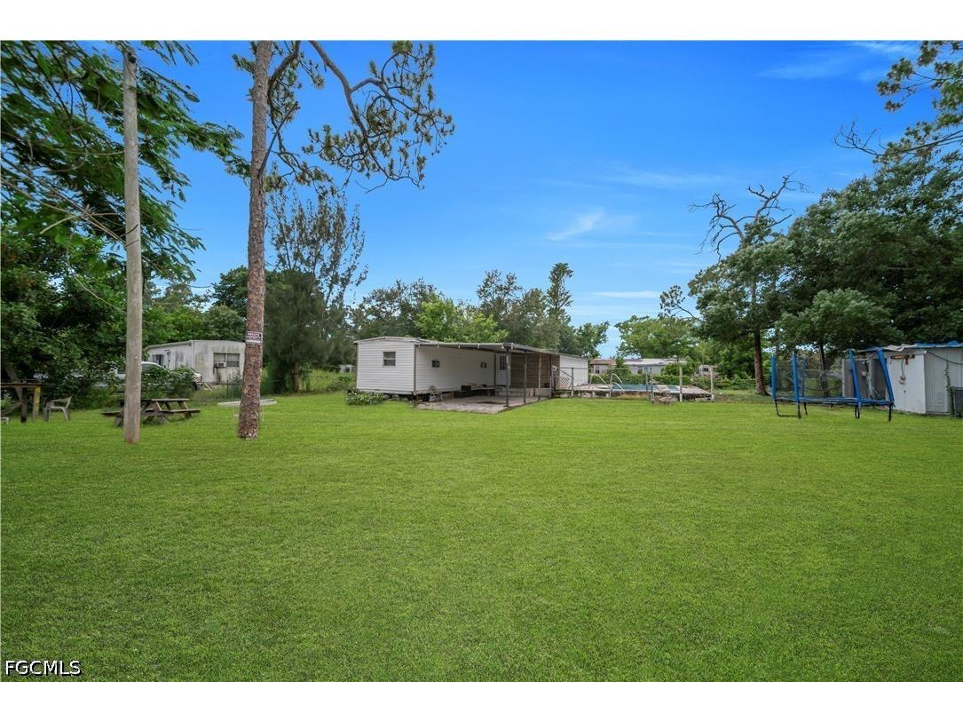 8326 Breeze Drive North Fort Myers FL 33917 2026027342 image2