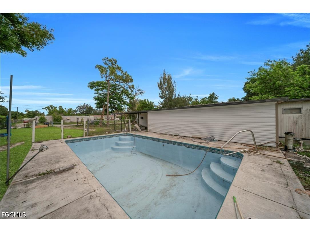 8326 Breeze Drive North Fort Myers FL 33917 2026027342 image23