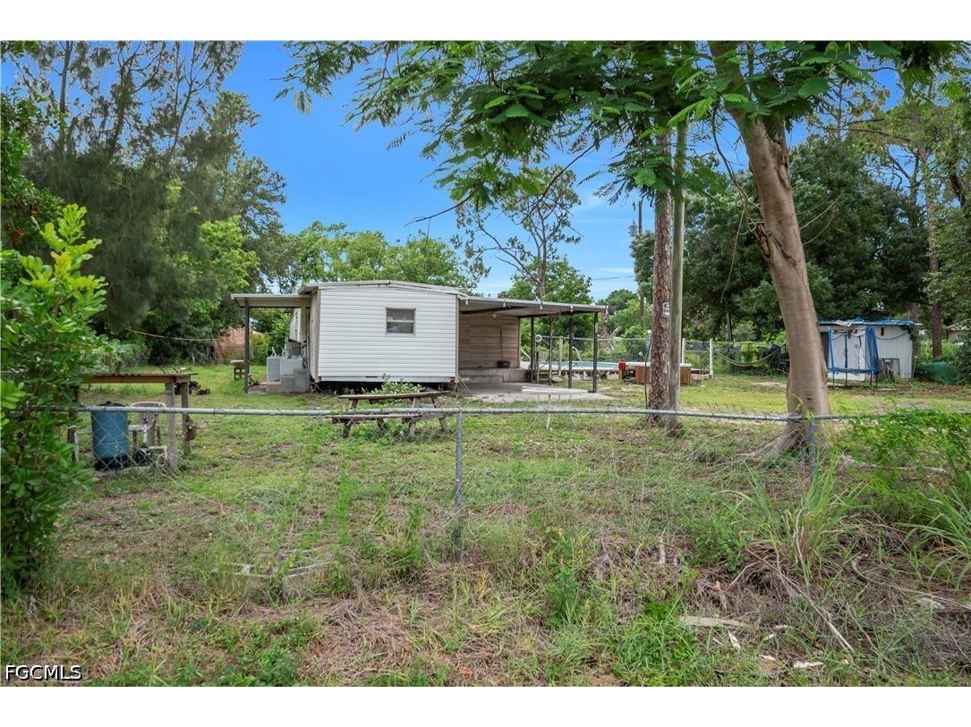 8326 Breeze Drive North Fort Myers FL 33917 2026027342 image3