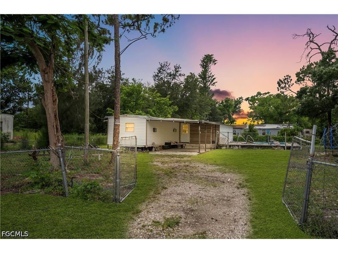 8326 Breeze Drive North Fort Myers FL 33917 2026027342 image7