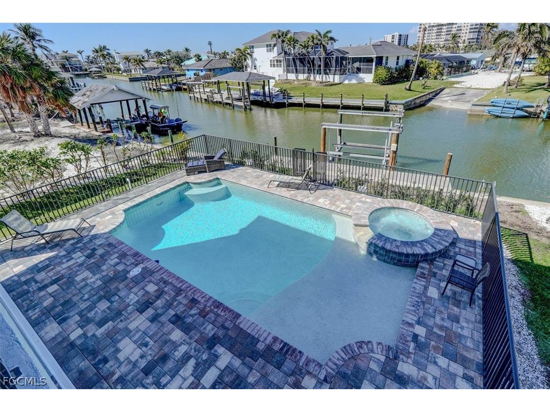 8327 Estero Boulevard Fort Myers Beach FL 33931 2026007949 image35