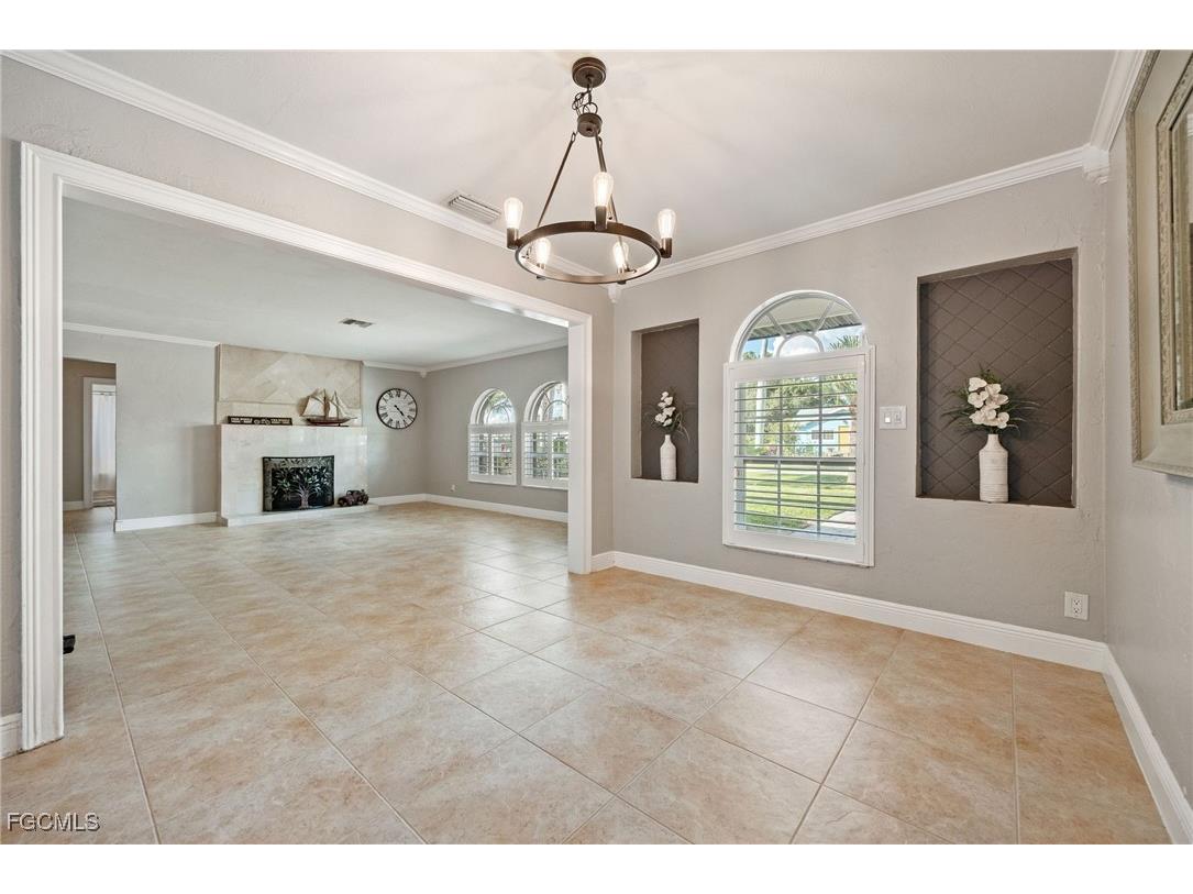 8327 Riviera Avenue Fort Myers FL 33919 2025012596 image13