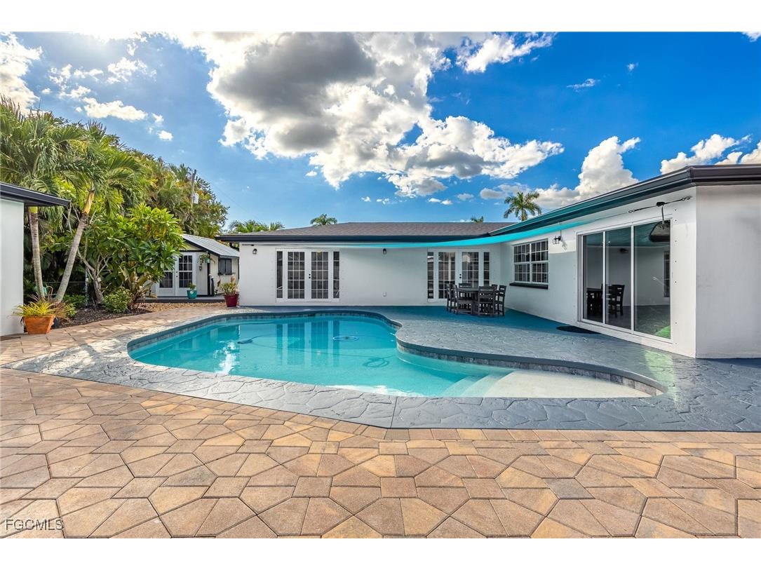 8327 Riviera Avenue Fort Myers FL 33919 2025012596 image2