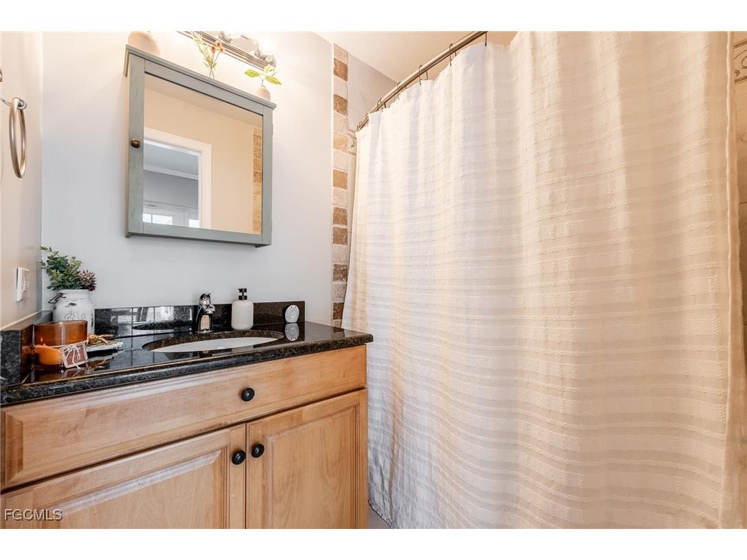 8327 Riviera Avenue Fort Myers FL 33919 2025012596 image37