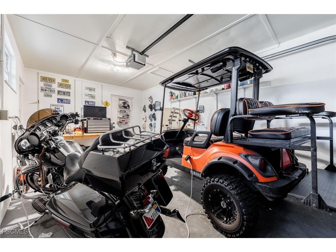 8327 Riviera Avenue Fort Myers FL 33919 2025012596 image40