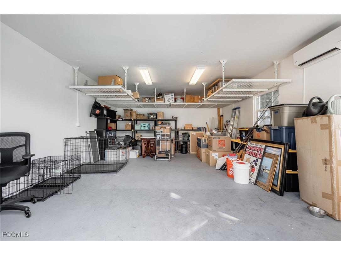 8327 Riviera Avenue Fort Myers FL 33919 2025012596 image41