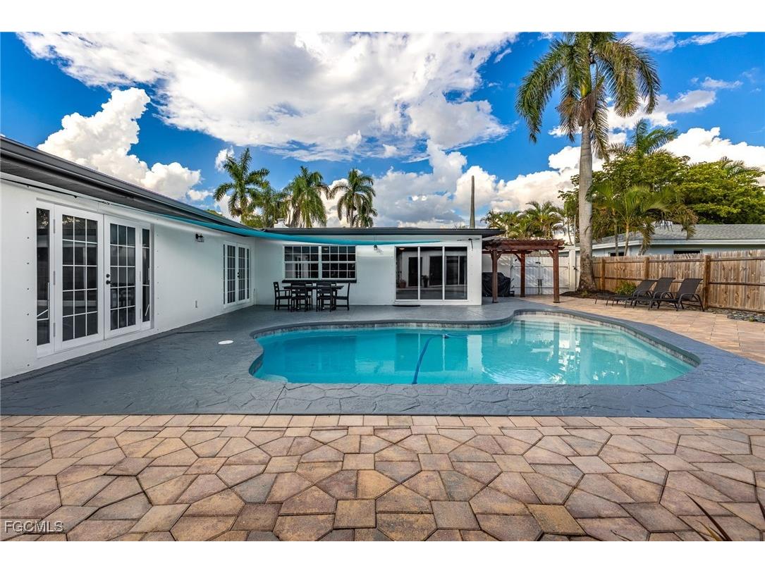 8327 Riviera Avenue Fort Myers FL 33919 2025012596 image45