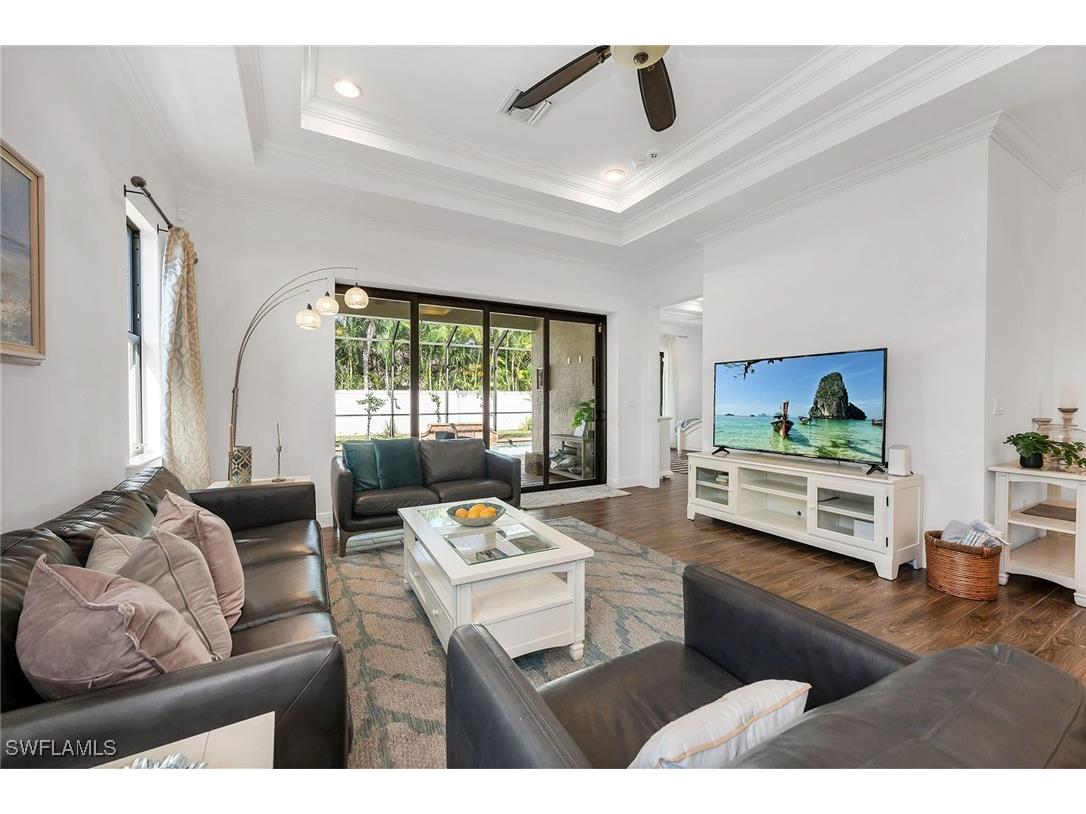 833 109th Avenue N Naples FL 34108 225078582 image6