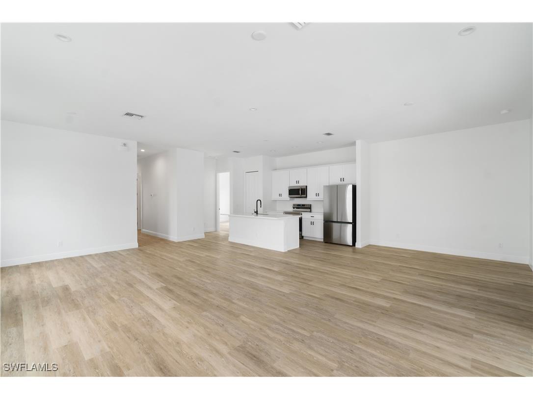 833/837 91st Avenue N Naples FL 34108 225083840 image4