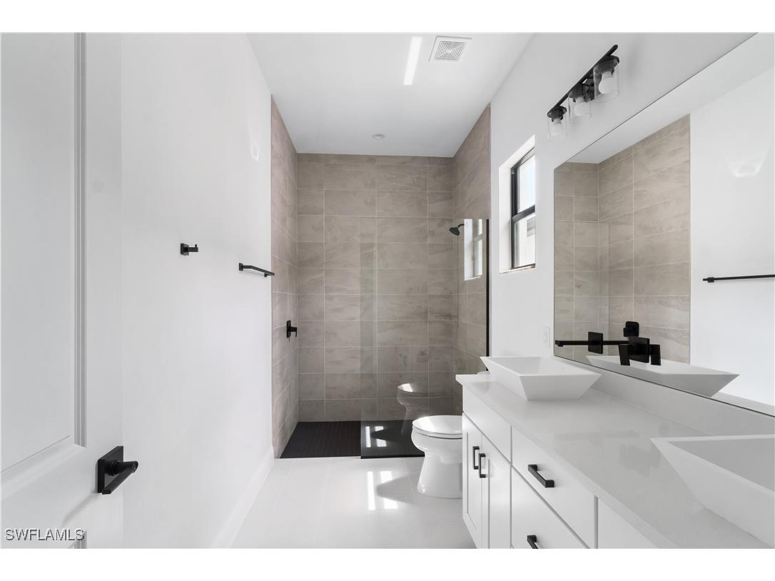 833/837 91st Avenue N Naples FL 34108 225083840 image8
