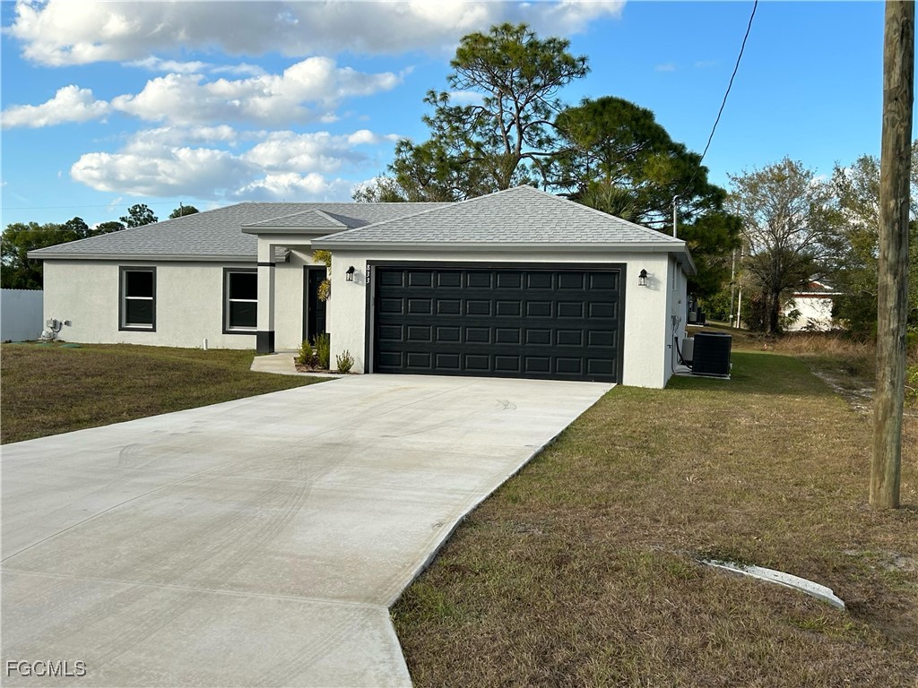 833 Chantilly Street E Lehigh Acres FL 33974 2025008838 image2