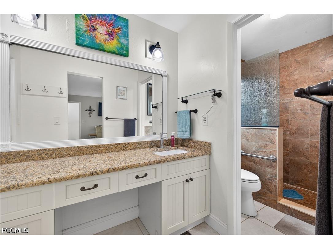 833 N Town And River Drive Fort Myers FL 33919 2026025005 image11