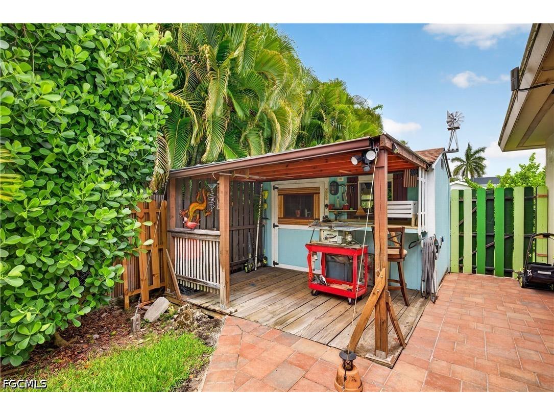 833 N Town And River Drive Fort Myers FL 33919 2026025005 image15