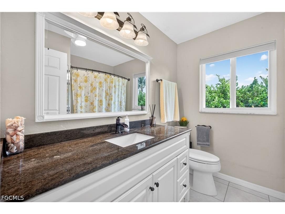 833 N Town And River Drive Fort Myers FL 33919 2026025005 image28