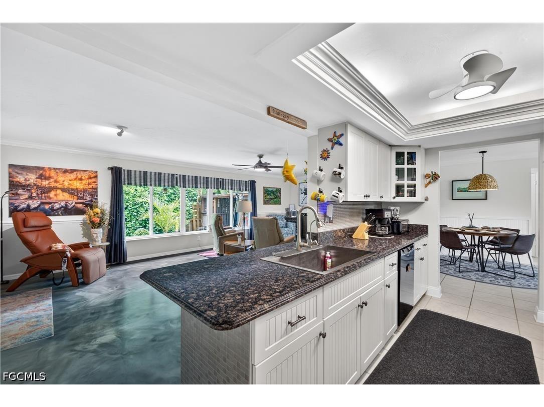 833 N Town And River Drive Fort Myers FL 33919 2026025005 image5