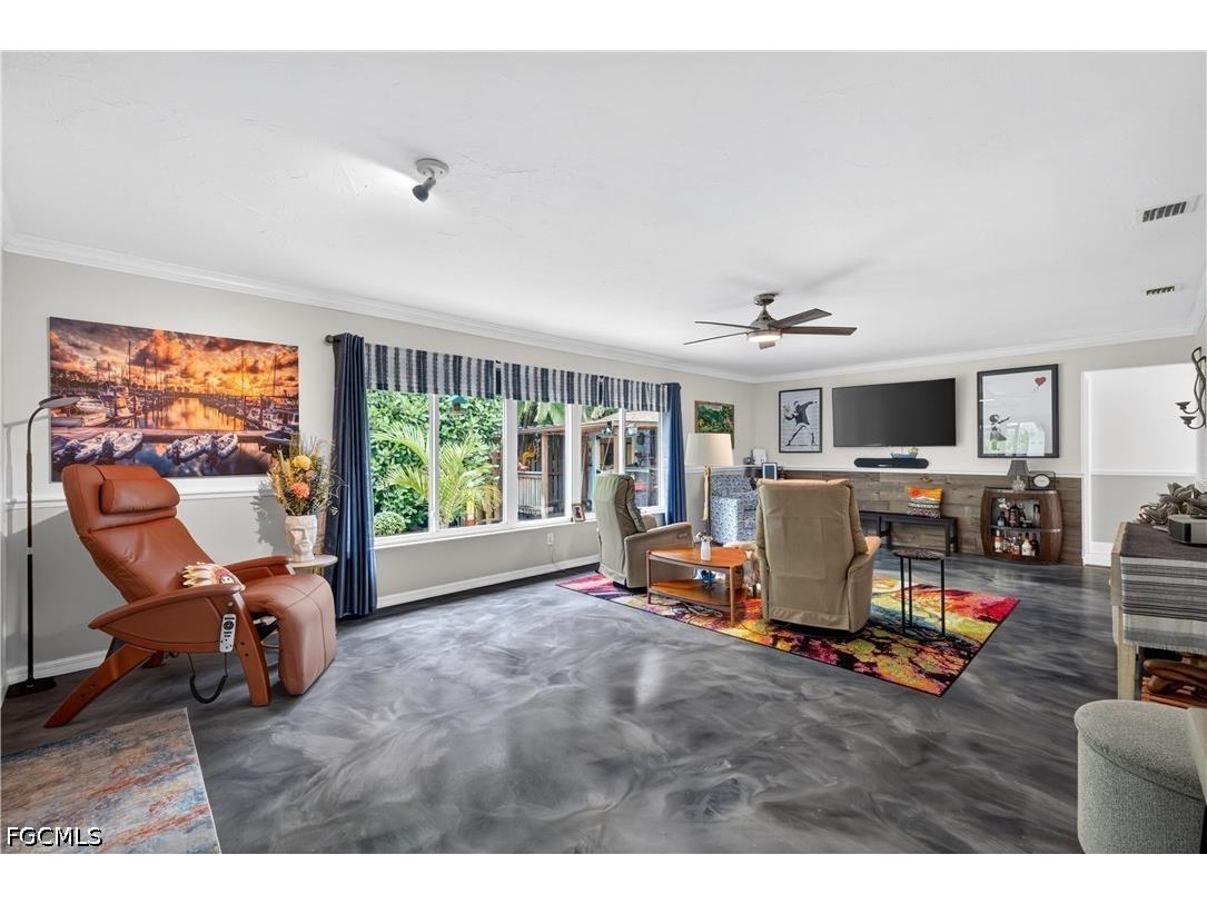 833 N Town And River Drive Fort Myers FL 33919 2026025005 image7