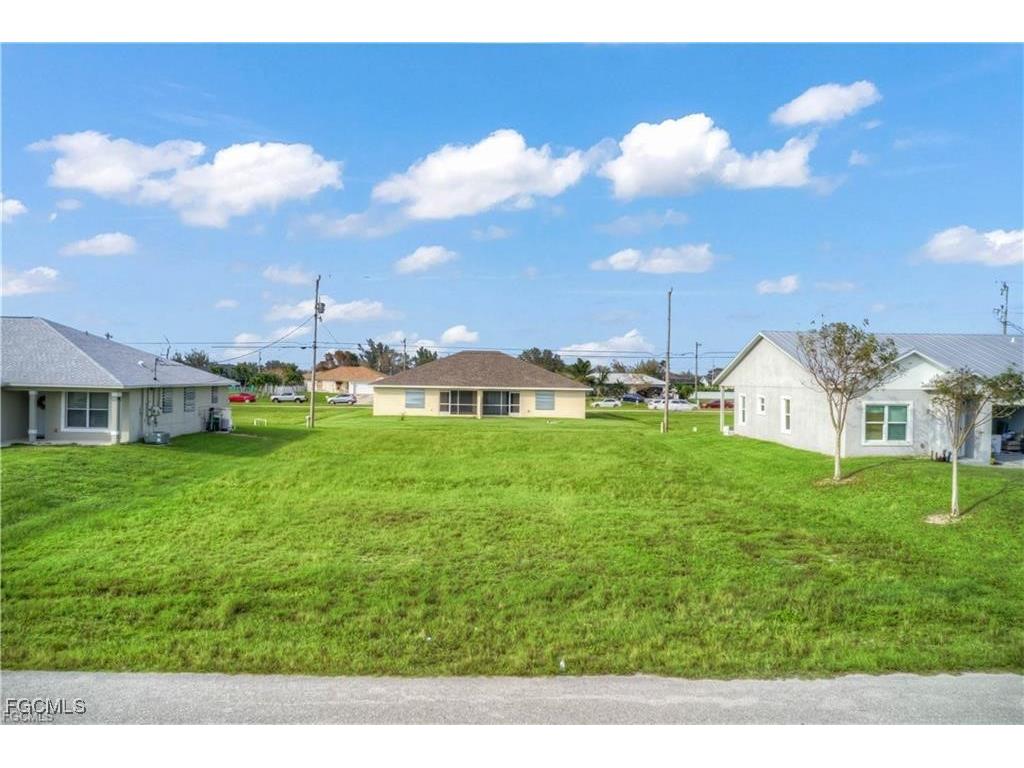833 NE 15th Lane Cape Coral FL 33909 2025002553 image6