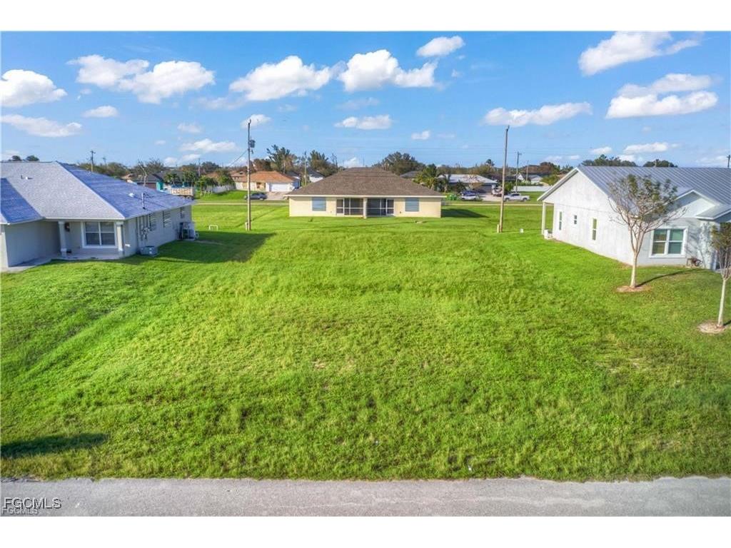 833 NE 15th Lane Cape Coral FL 33909 2025002553 image7