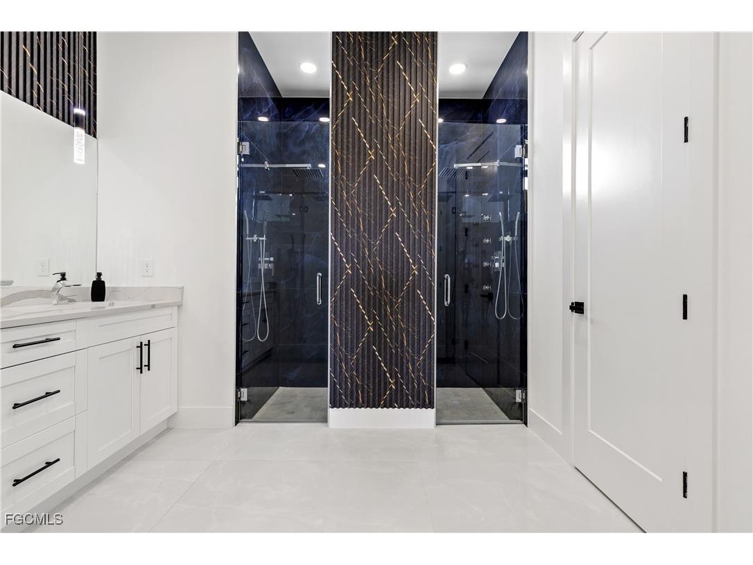 833 SW 16th Terrace Cape Coral FL 33991 2025018314 image16