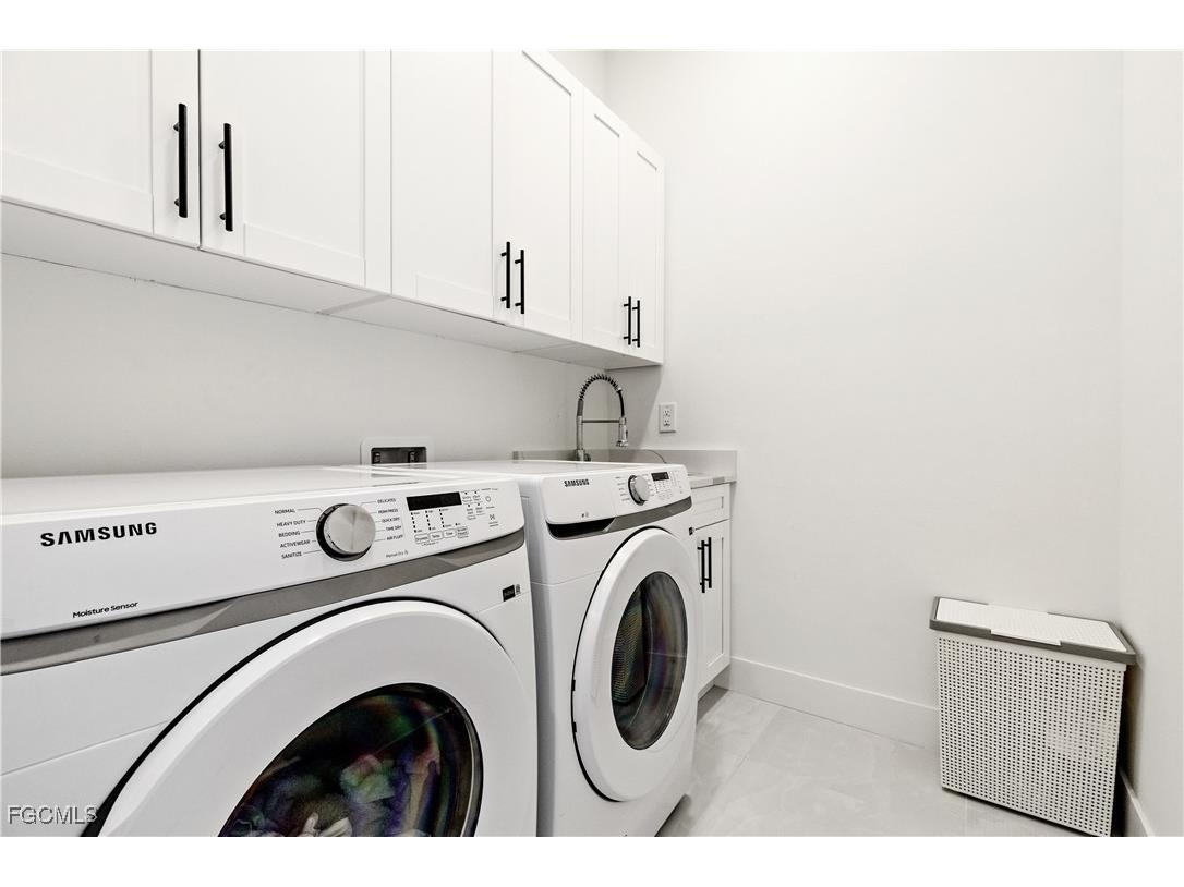 833 SW 16th Terrace Cape Coral FL 33991 2025018314 image27