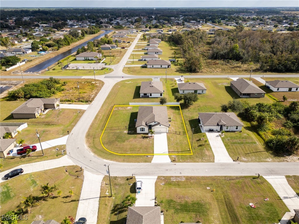 833 Youngreen Drive Fort Myers FL 33913 2025025255 image1