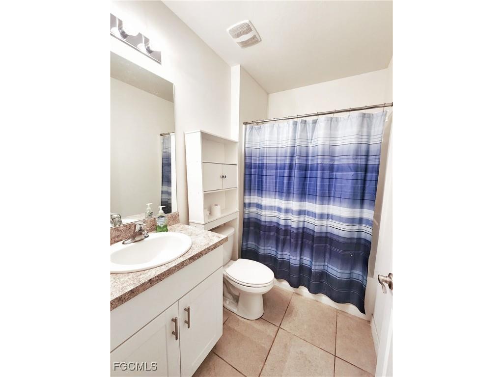 8330 Tortoise Isle Court Lehigh Acres FL 33972 2025002494 image5