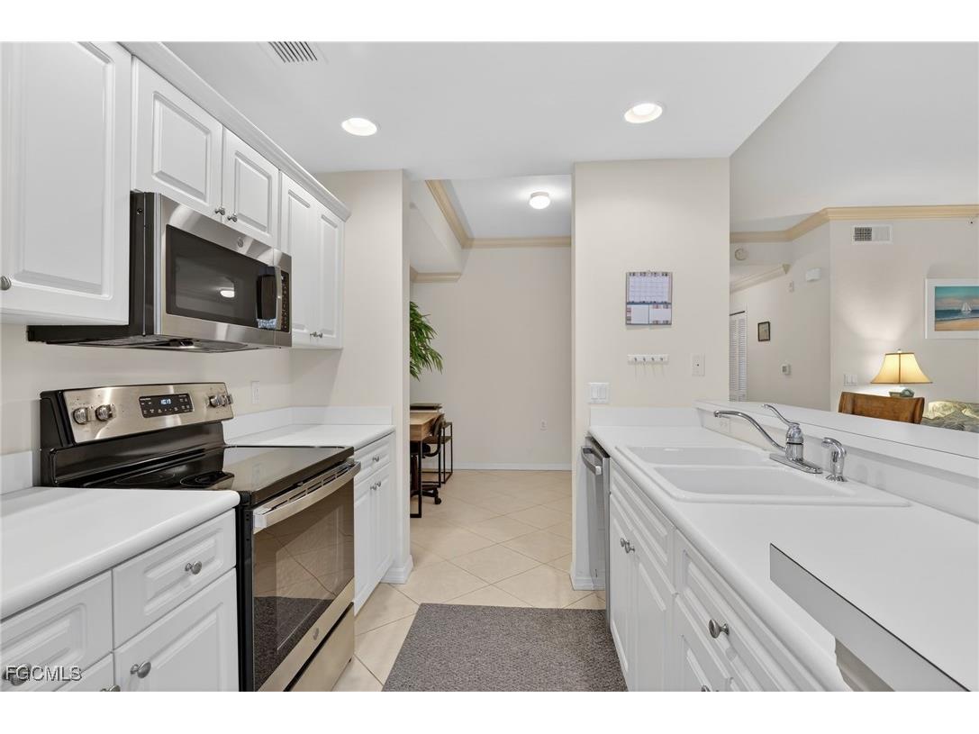 8331 Whiskey Preserve Circle #413 Fort Myers FL 33919 2025023796 image4