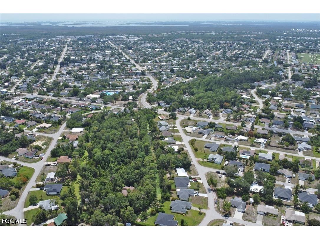 8332 Cypress Drive N Fort Myers FL 33967 2026021921 image27