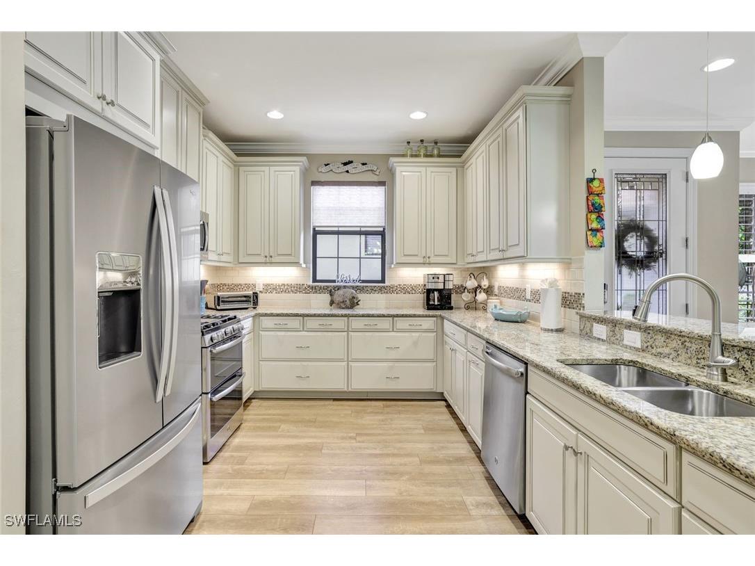 8332 Lucello Terrace N Naples FL 34114 226001341 image6