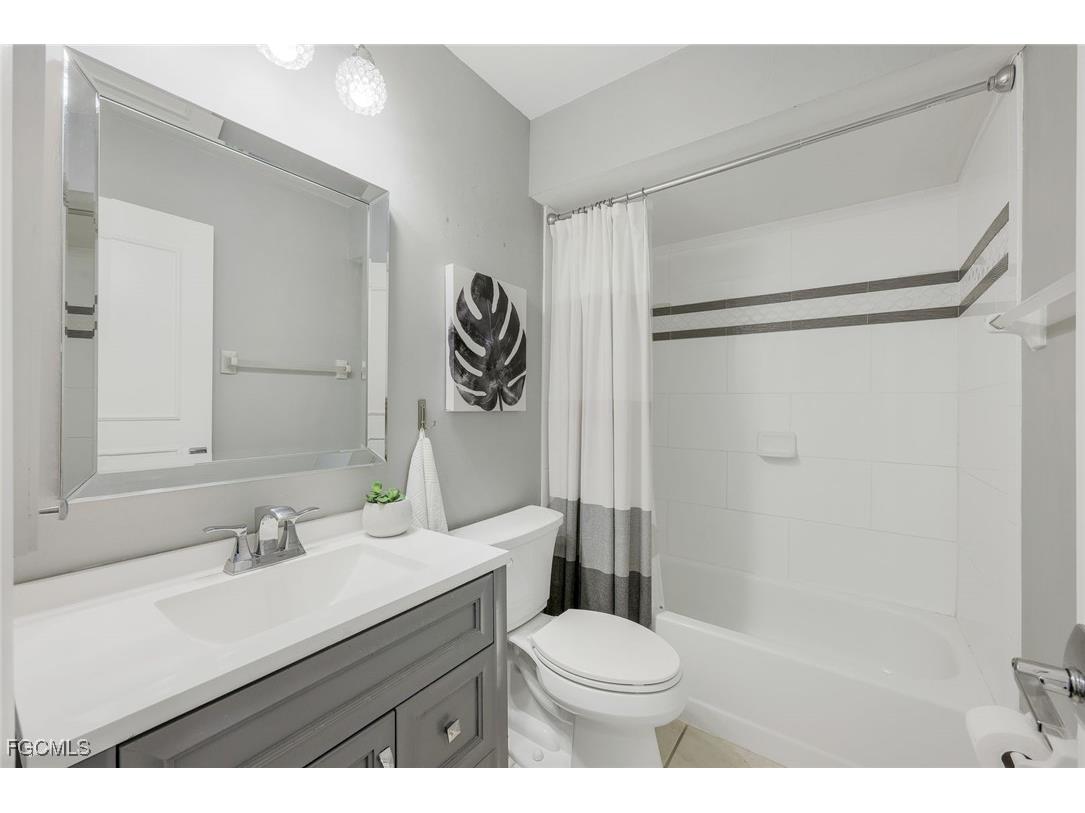 8336 Charter Club Circle #10 Fort Myers FL 33919 2025016978 image18