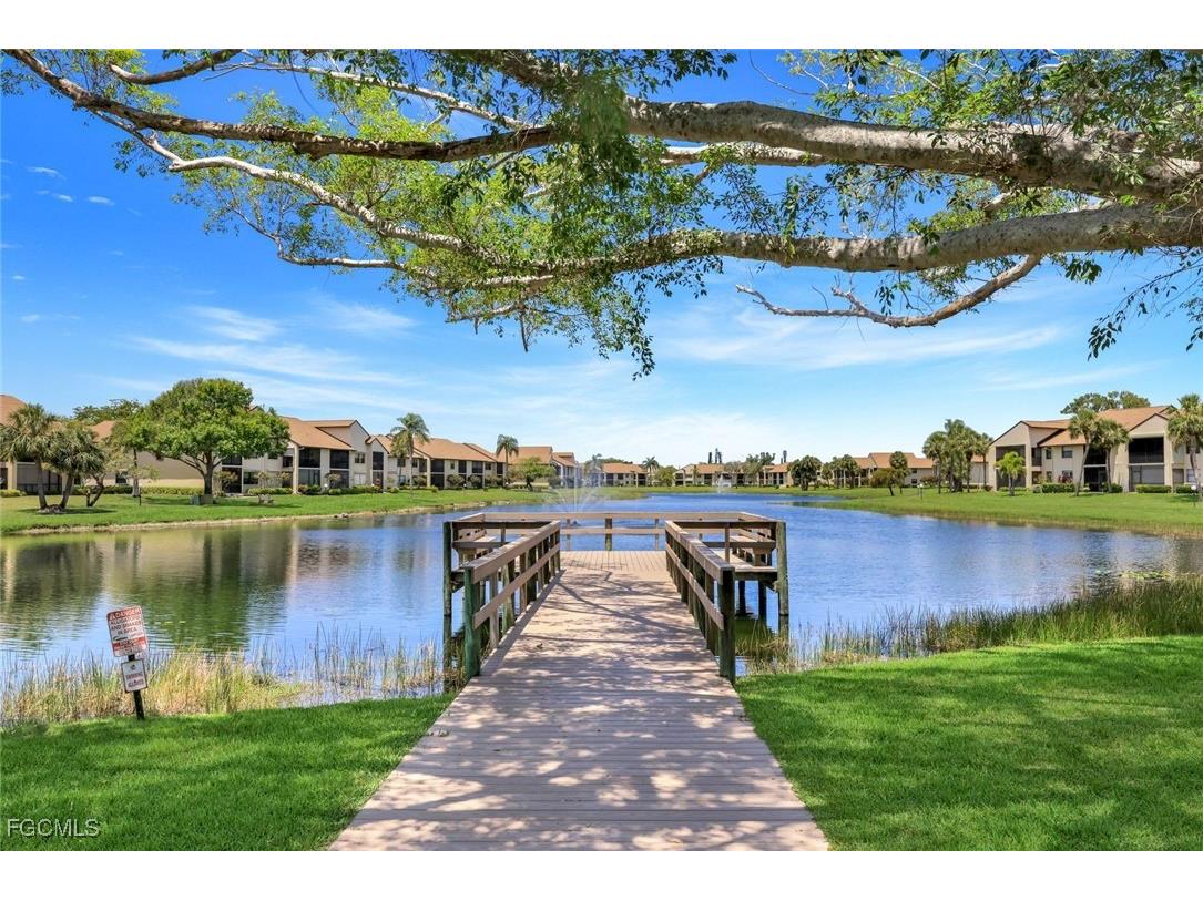 8336 Charter Club Circle #10 Fort Myers FL 33919 2025016978 image2