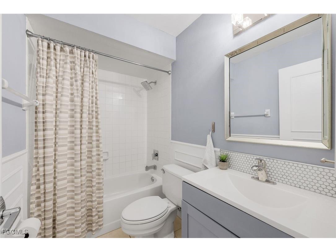 8336 Charter Club Circle #10 Fort Myers FL 33919 2025016978 image20