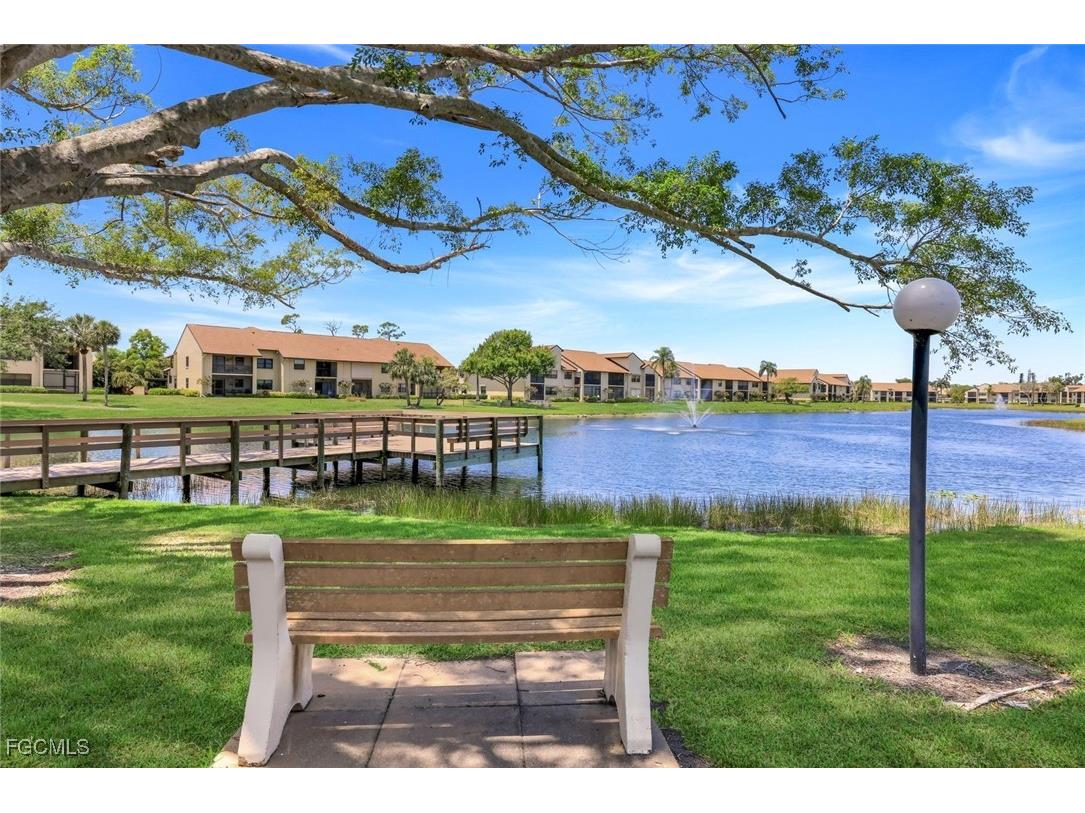 8336 Charter Club Circle #10 Fort Myers FL 33919 2025016978 image3