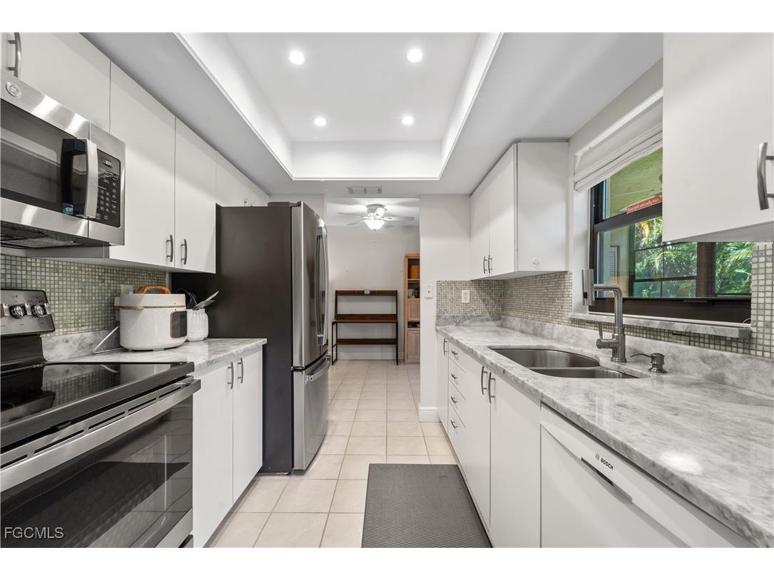 8336 Charter Club Circle #5 Fort Myers FL 33919 2025017548 image12