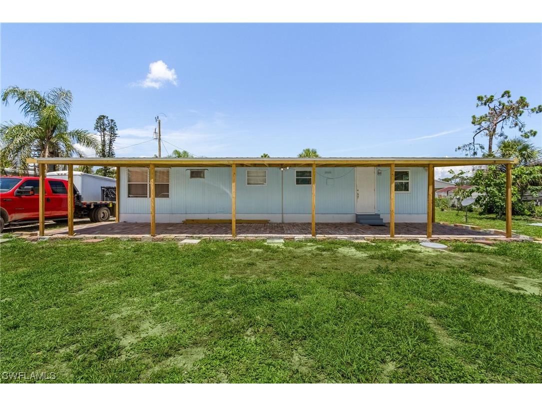 8336 Tolles Drive North Fort Myers FL 33917 223043611 image1