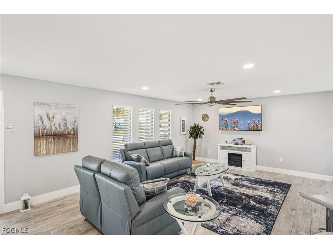 8338 Lagoon Road Fort Myers Beach FL 33931 2026010225 image6