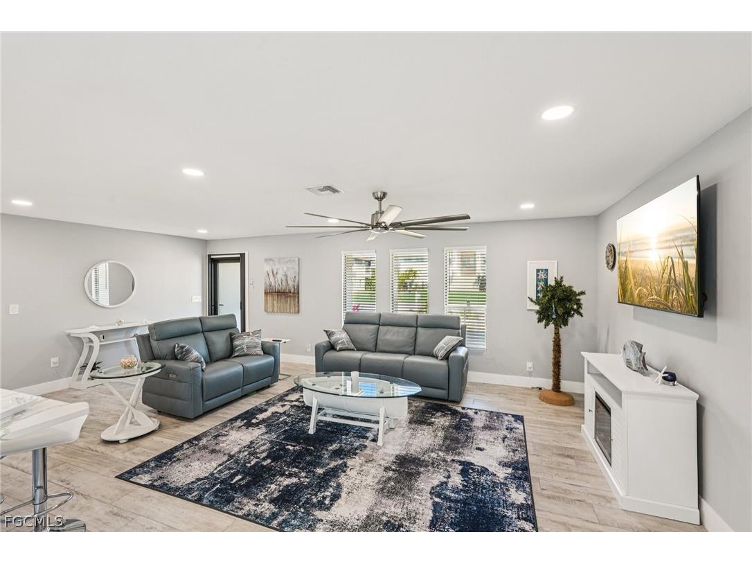 8338 Lagoon Road Fort Myers Beach FL 33931 2026010225 image7