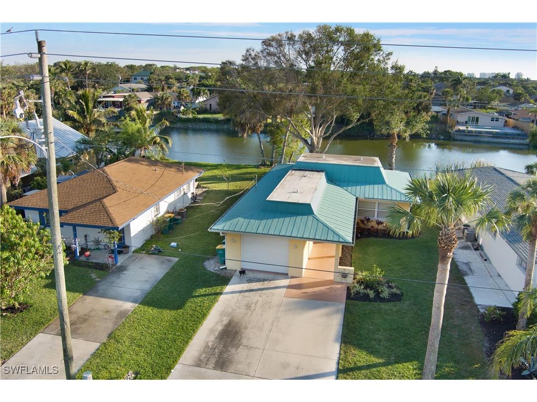 834 108th Avenue N Naples FL 34108 225016961 image1