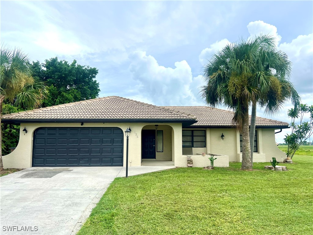 834 Gardenside Court Lehigh Acres FL 33936 225069839 image1
