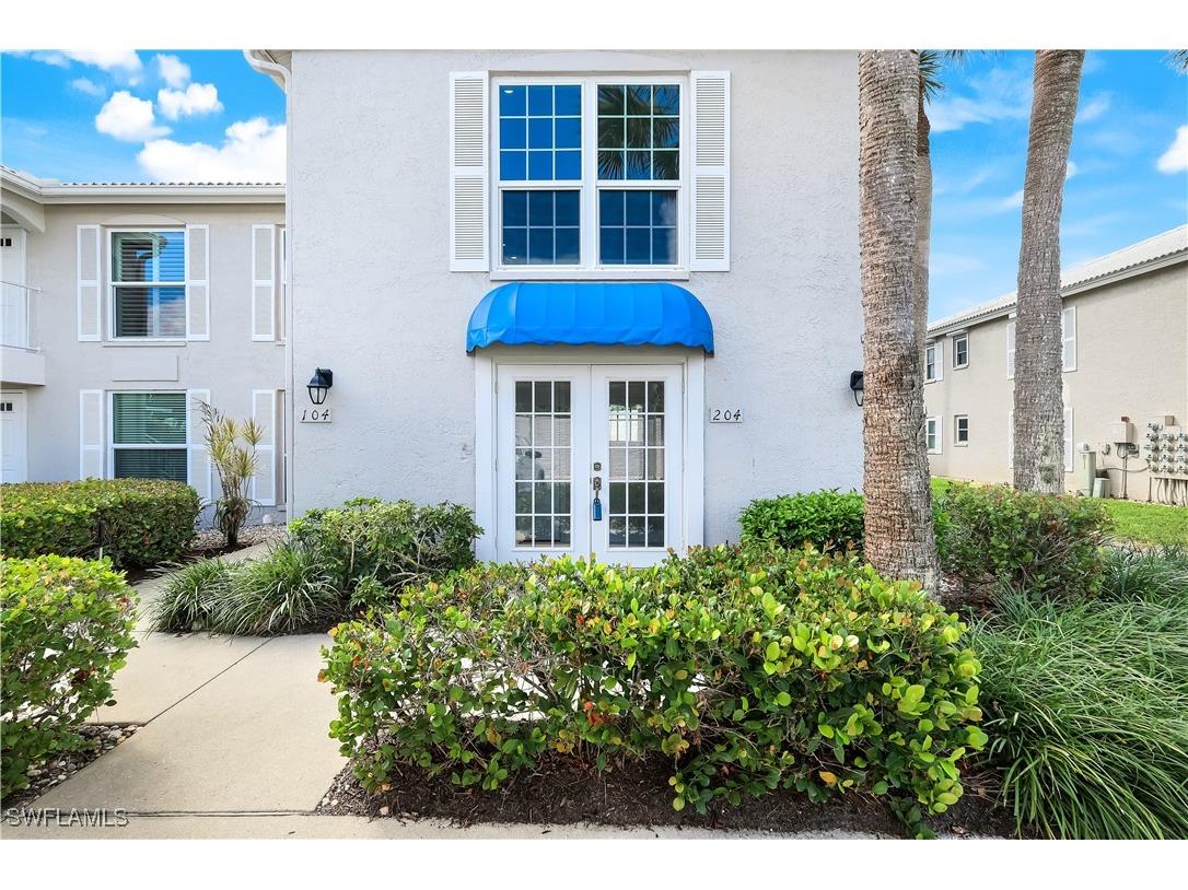 834 Gulf Pavilion Drive #204 Naples FL 34108 225073591 image1