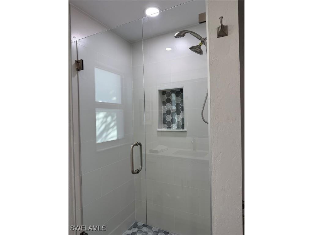 834 Gulf Pavilion Drive #204 Naples FL 34108 225081835 image25