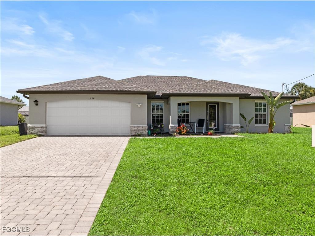 834 NE Van Loon Lane Cape Coral FL 33909 2025002605 image1