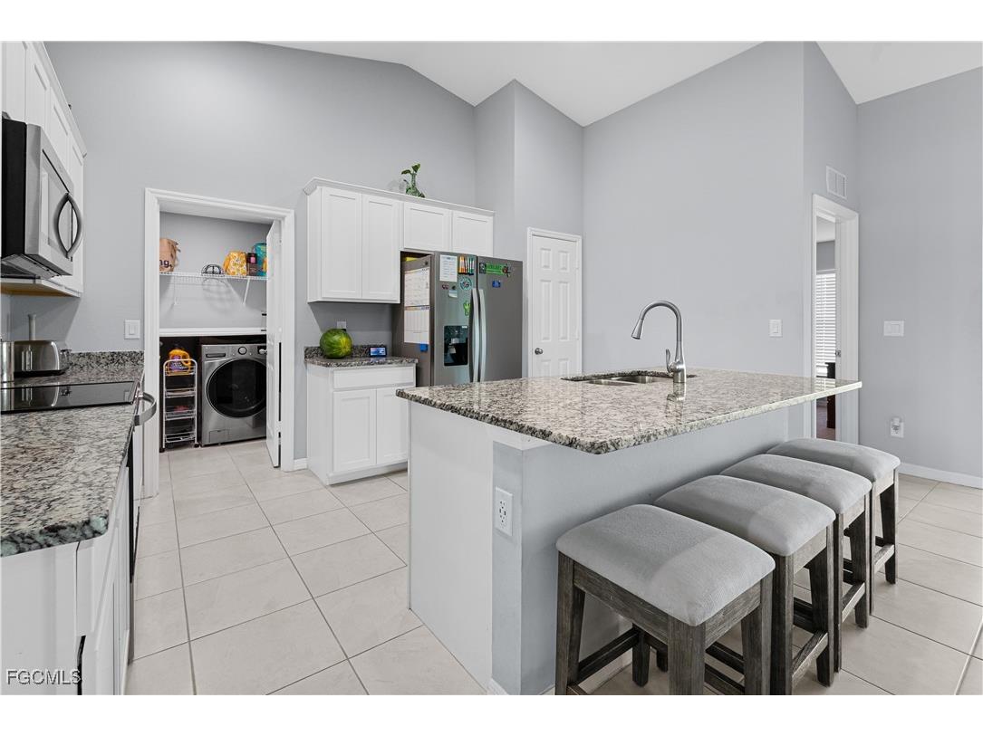 834 NE Van Loon Lane Cape Coral FL 33909 2025002605 image11