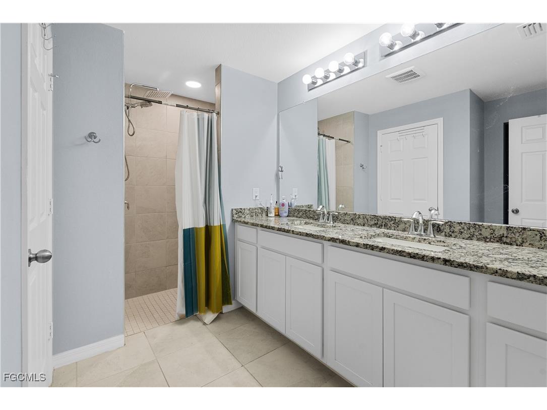 834 NE Van Loon Lane Cape Coral FL 33909 2025002605 image15