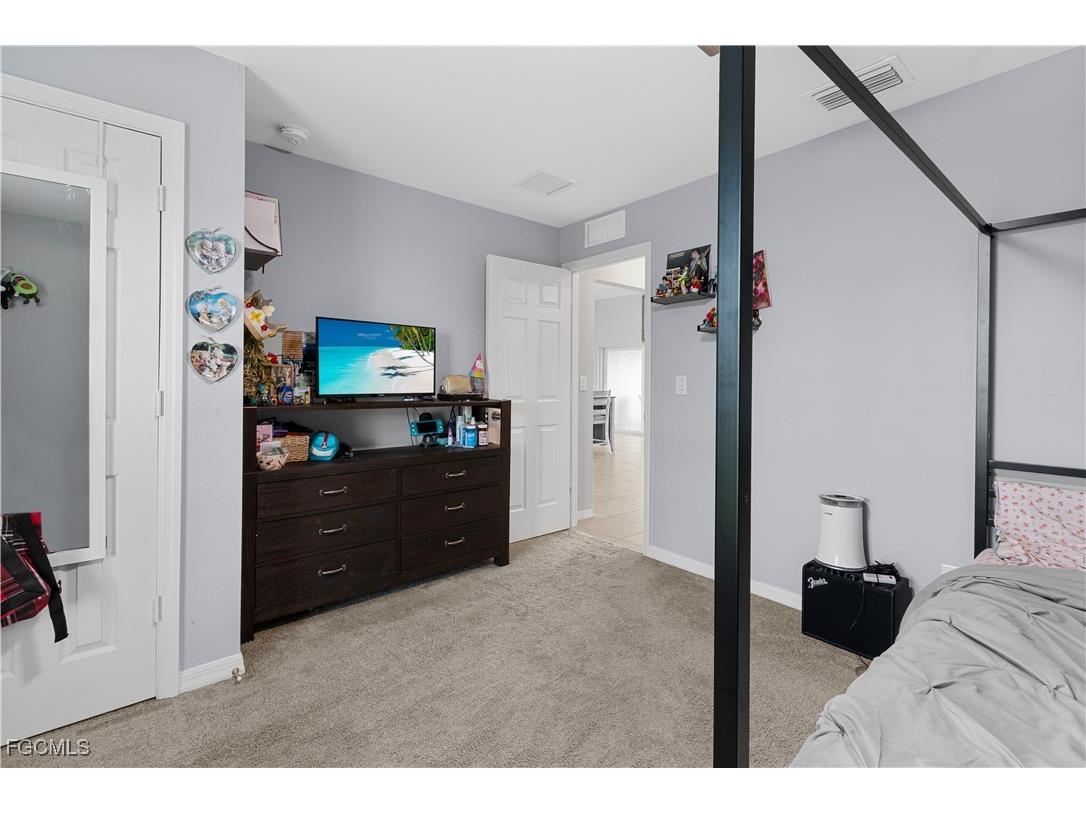 834 NE Van Loon Lane Cape Coral FL 33909 2025002605 image17