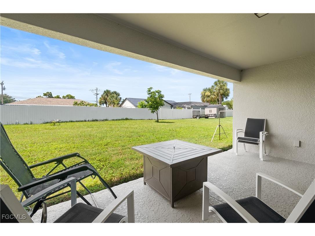 834 NE Van Loon Lane Cape Coral FL 33909 2025002605 image25