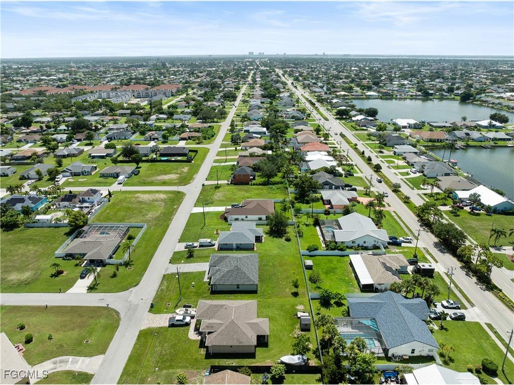 834 NE Van Loon Lane Cape Coral FL 33909 2025002605 image27