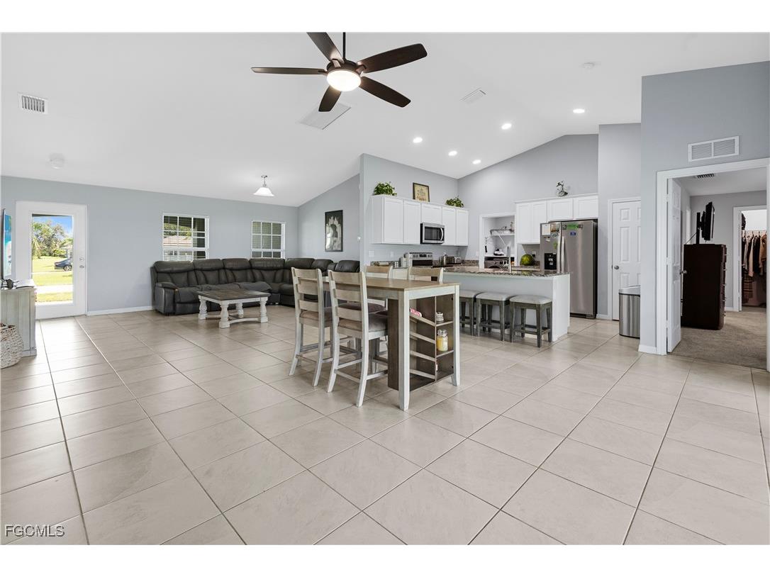 834 NE Van Loon Lane Cape Coral FL 33909 2025002605 image9