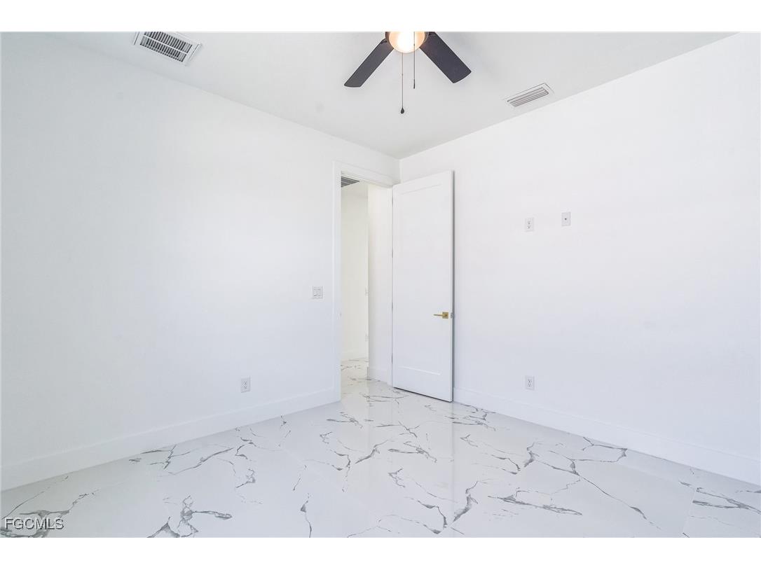 834 NW 2nd Street Cape Coral FL 33993 2025022455 image21